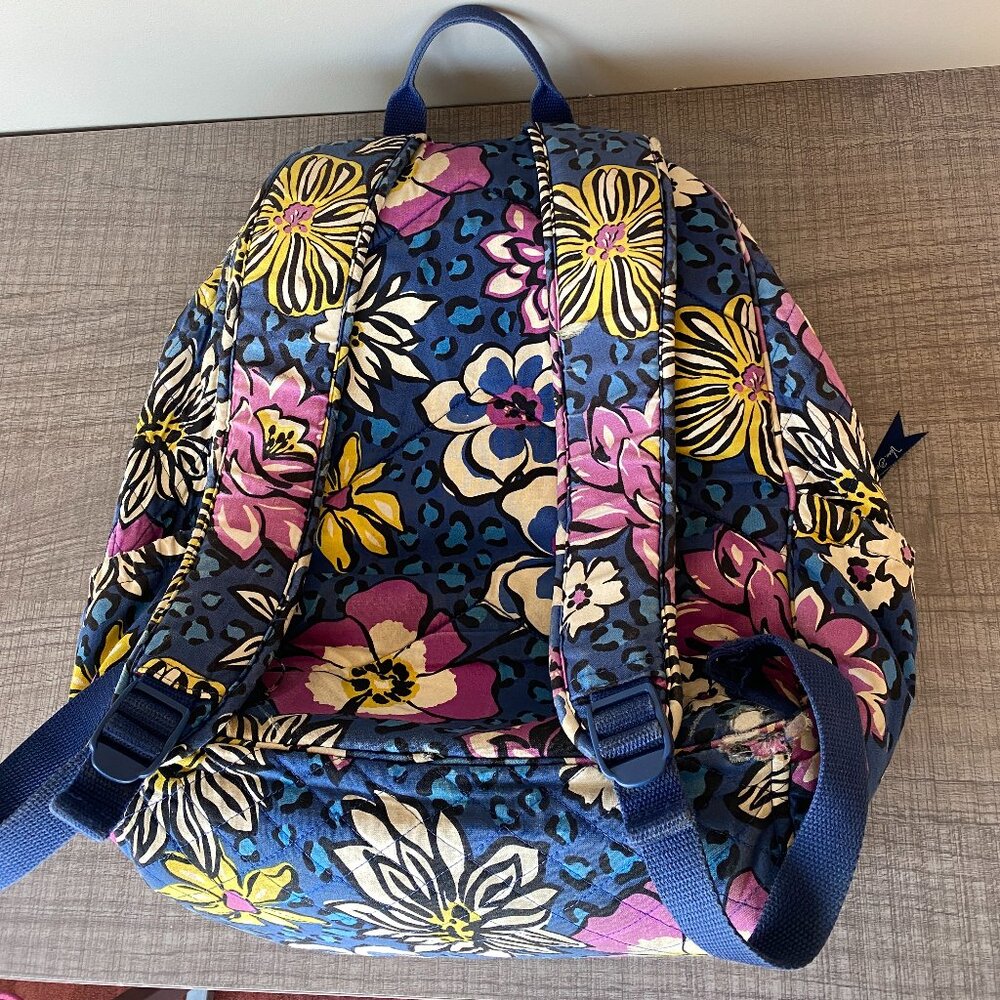 Large Backpack - Picture 3 of 6